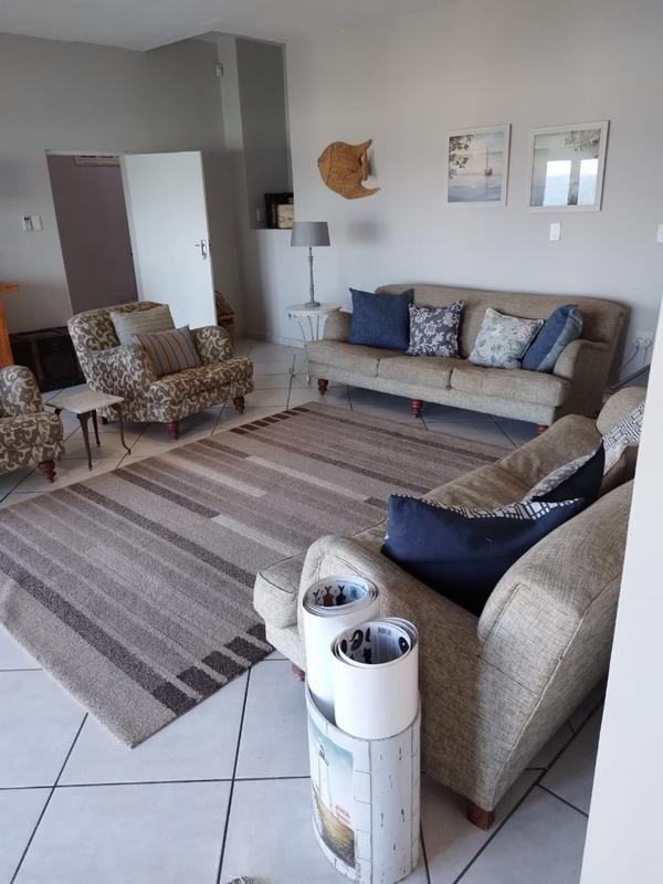 5 Bedroom Property for Sale in Hibberdene KwaZulu-Natal