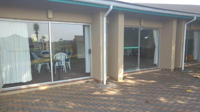 5 Bedroom Property for Sale in Hibberdene KwaZulu-Natal