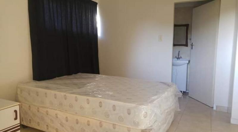 5 Bedroom Property for Sale in Hibberdene KwaZulu-Natal