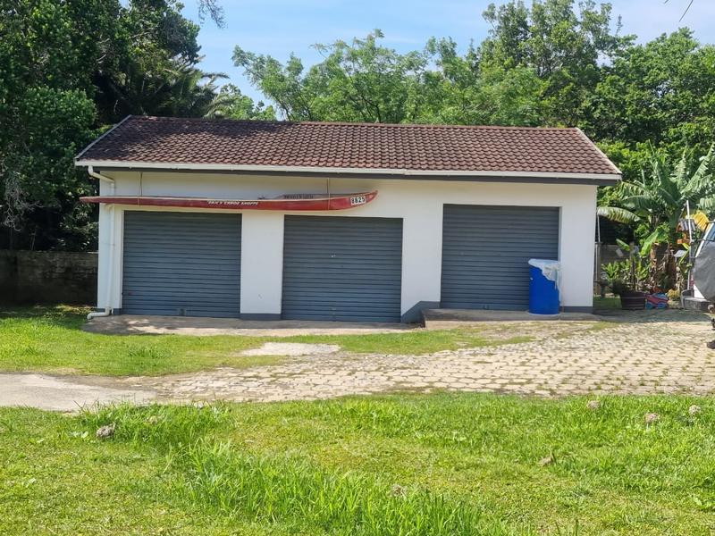 6 Bedroom Property for Sale in Hibberdene KwaZulu-Natal