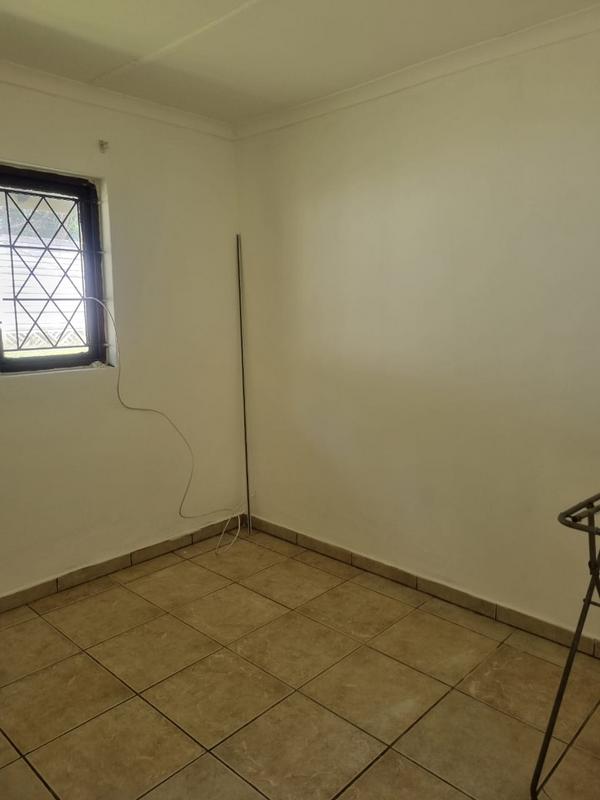 6 Bedroom Property for Sale in Hibberdene KwaZulu-Natal