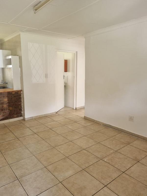 6 Bedroom Property for Sale in Hibberdene KwaZulu-Natal