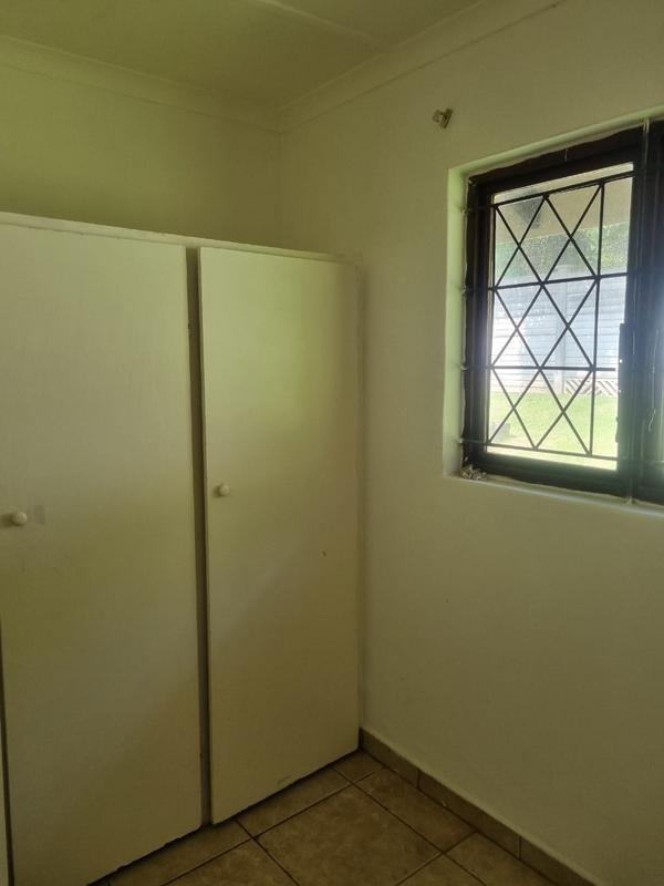 6 Bedroom Property for Sale in Hibberdene KwaZulu-Natal