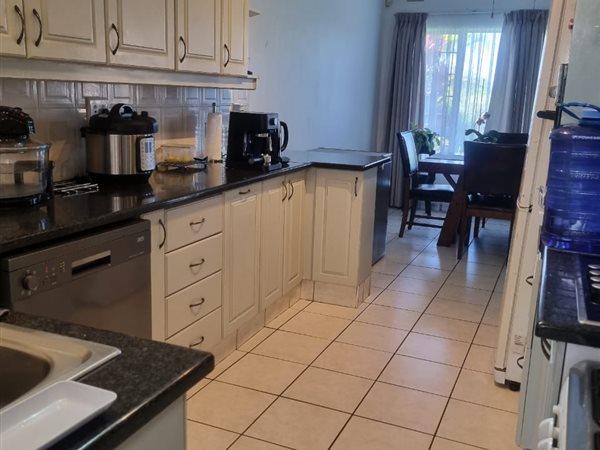 3 Bedroom Property for Sale in Southport KwaZulu-Natal