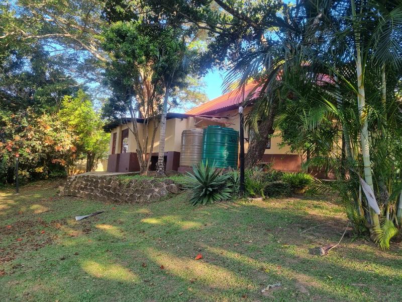 3 Bedroom Property for Sale in Umtentweni KwaZulu-Natal