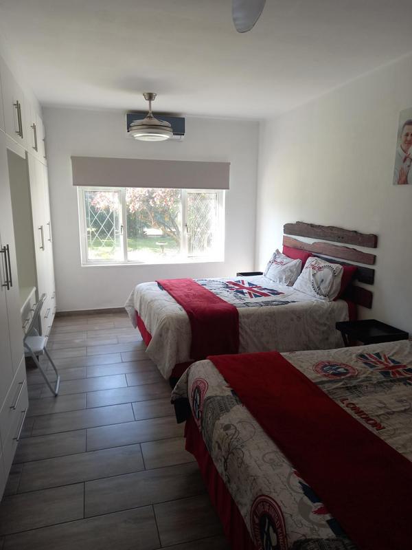 1 Bedroom Property for Sale in Amanzimtoti KwaZulu-Natal