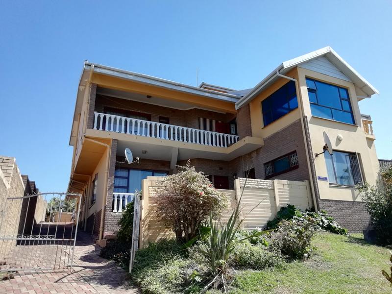 6 Bedroom Property for Sale in Park Rynie KwaZulu-Natal