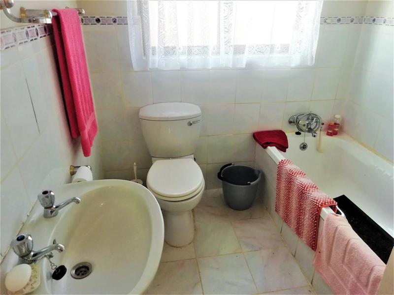 2 Bedroom Property for Sale in Scottburgh KwaZulu-Natal