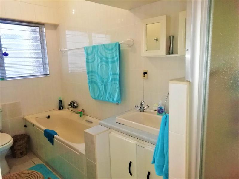 2 Bedroom Property for Sale in Scottburgh KwaZulu-Natal