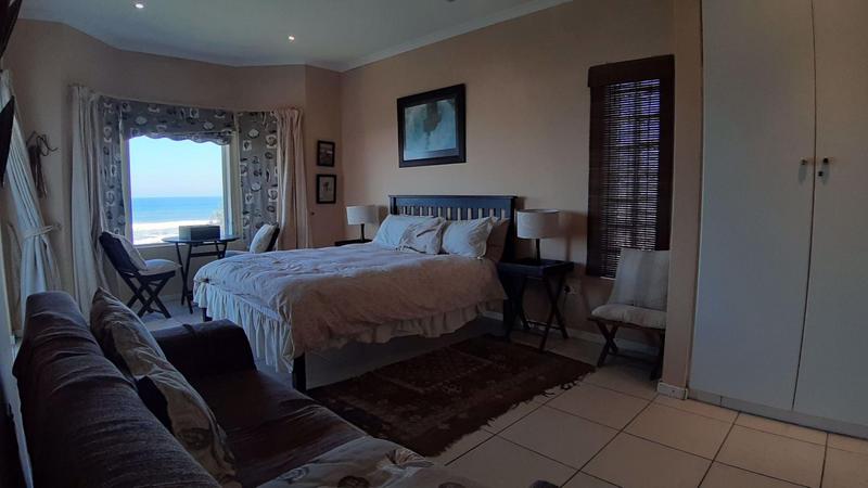 5 Bedroom Property for Sale in Hibberdene KwaZulu-Natal