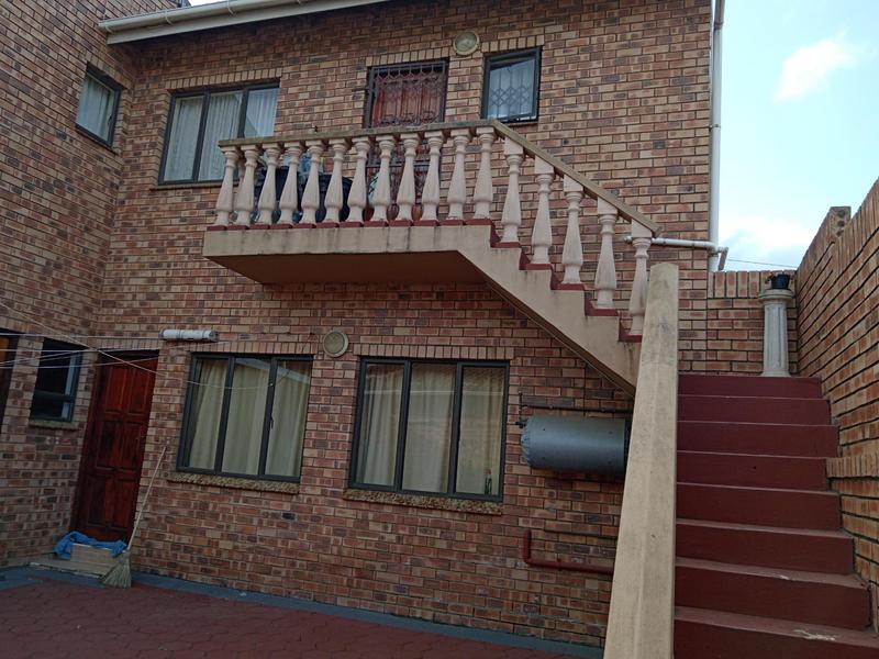 4 Bedroom Property for Sale in Northcroft KwaZulu-Natal