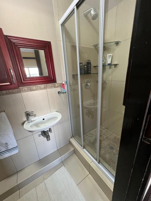 1 Bedroom Property for Sale in Umhlanga Ridge KwaZulu-Natal