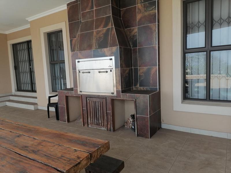 5 Bedroom Property for Sale in Umhlanga Ridge KwaZulu-Natal