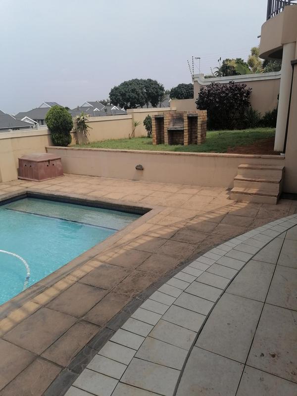 5 Bedroom Property for Sale in Umhlanga Ridge KwaZulu-Natal