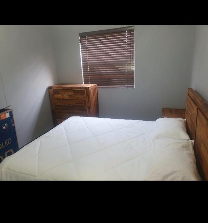 To Let 2 Bedroom Property for Rent in Umhlanga Ridge KwaZulu-Natal