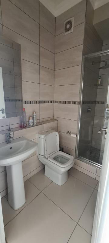 To Let 2 Bedroom Property for Rent in Umhlanga Ridge KwaZulu-Natal