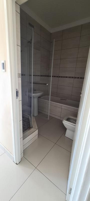 To Let 2 Bedroom Property for Rent in Umhlanga Ridge KwaZulu-Natal