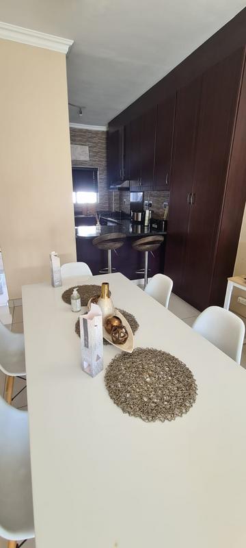 To Let 2 Bedroom Property for Rent in Umhlanga Ridge KwaZulu-Natal