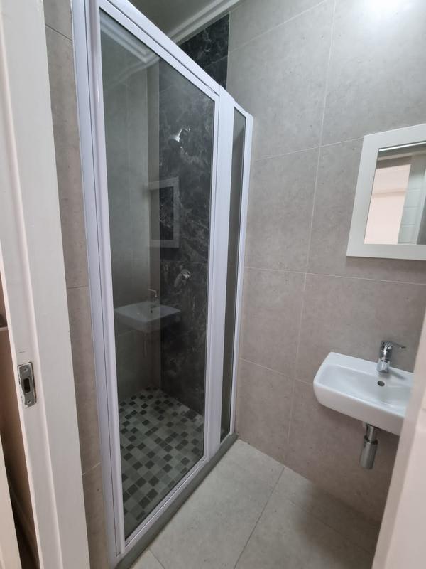 To Let 2 Bedroom Property for Rent in Umhlanga Ridge KwaZulu-Natal