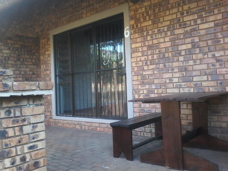 To Let 2 Bedroom Property for Rent in Ramsgate KwaZulu-Natal