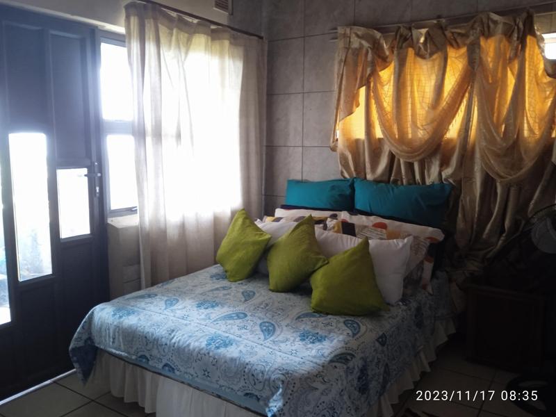 To Let 2 Bedroom Property for Rent in Umtentweni KwaZulu-Natal