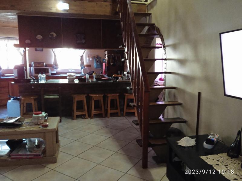 3 Bedroom Property for Sale in Umtentweni KwaZulu-Natal