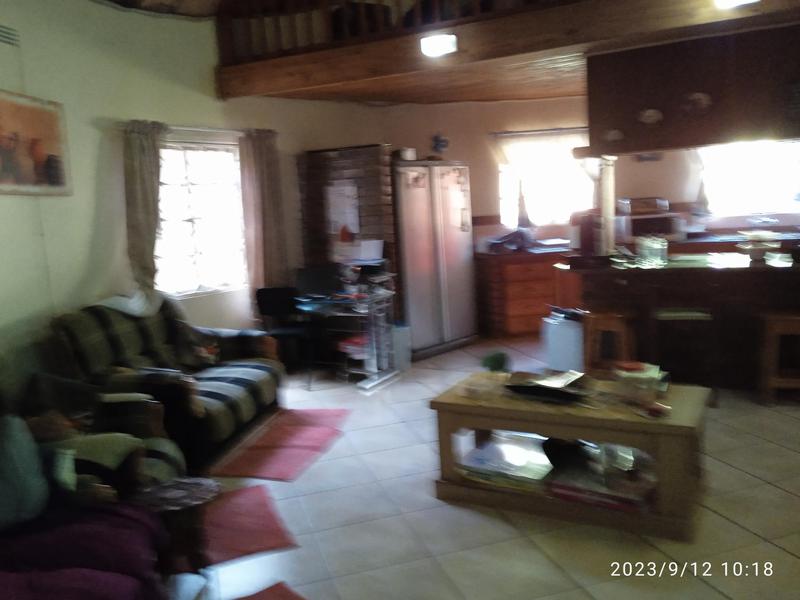 3 Bedroom Property for Sale in Umtentweni KwaZulu-Natal