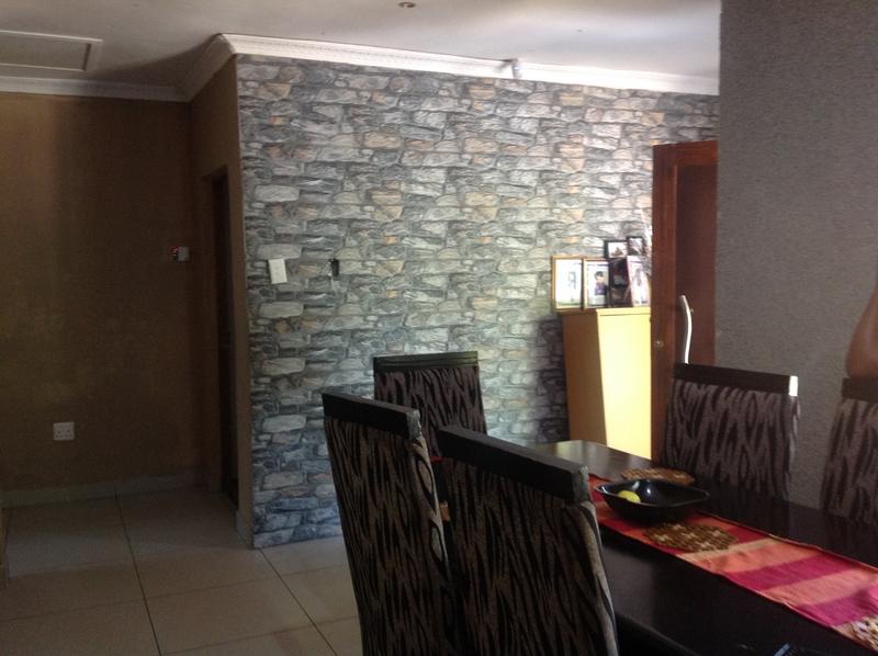 3 Bedroom Property for Sale in Hilton Gardens KwaZulu-Natal