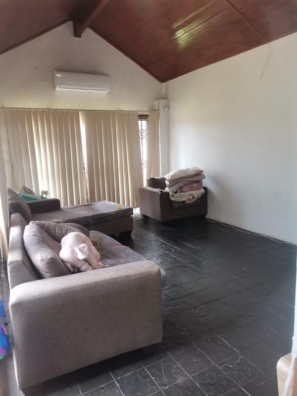 2 Bedroom Property for Sale in Birdswood KwaZulu-Natal