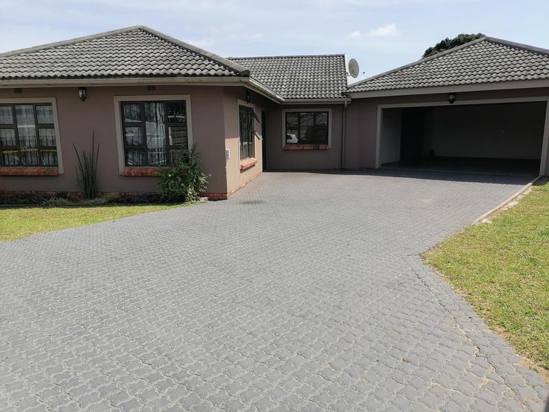 To Let 4 Bedroom Property for Rent in Birdswood KwaZulu-Natal