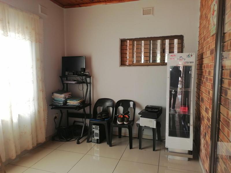 To Let 4 Bedroom Property for Rent in Brackenham KwaZulu-Natal