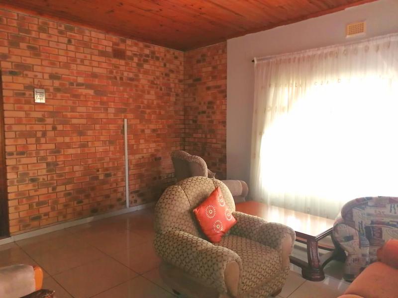 To Let 4 Bedroom Property for Rent in Brackenham KwaZulu-Natal