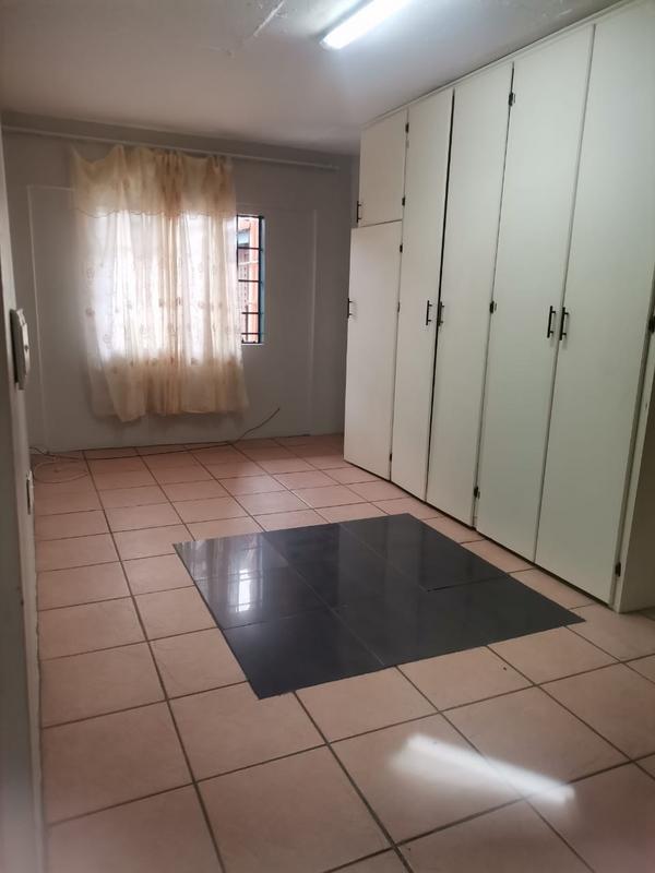 To Let 1 Bedroom Property for Rent in Brackenham KwaZulu-Natal