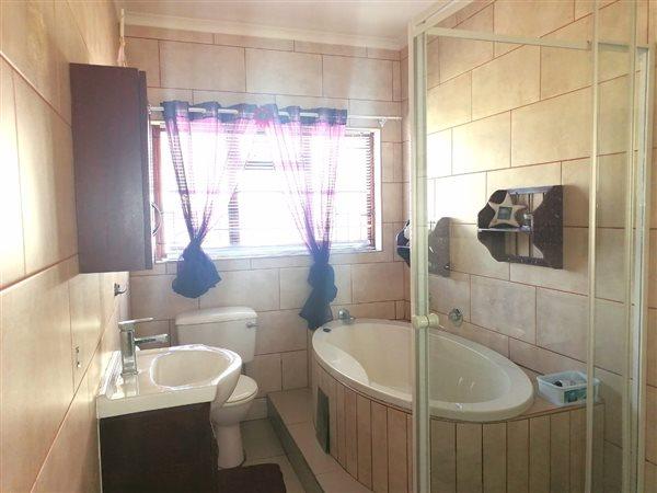 3 Bedroom Property for Sale in Veld En Vlei KwaZulu-Natal