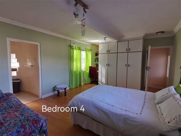 5 Bedroom Property for Sale in Overport KwaZulu-Natal