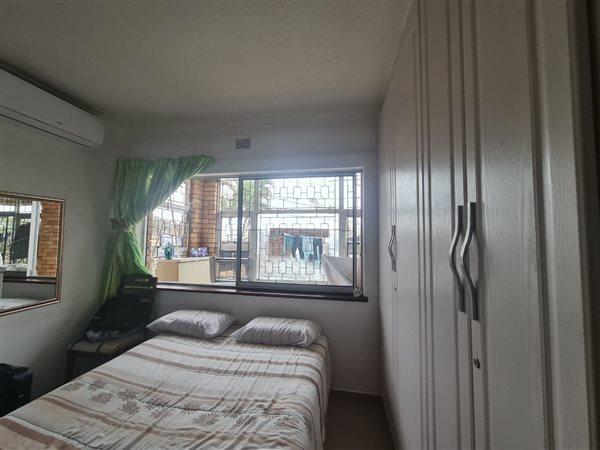 5 Bedroom Property for Sale in Overport KwaZulu-Natal