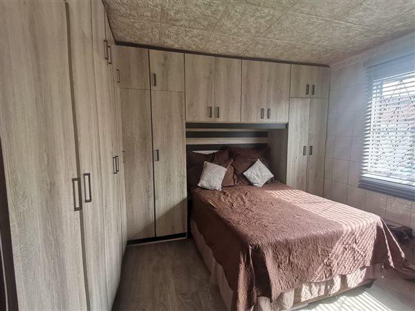 2 Bedroom Property for Sale in Greenbury KwaZulu-Natal