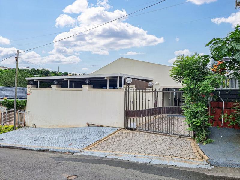 5 Bedroom Property for Sale in Woodview KwaZulu-Natal