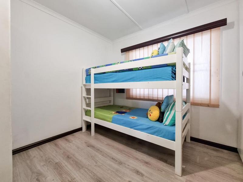 5 Bedroom Property for Sale in Woodview KwaZulu-Natal