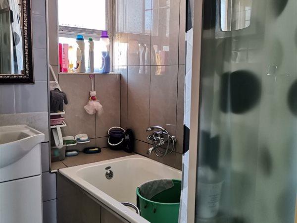 3 Bedroom Property for Sale in Brackenham KwaZulu-Natal