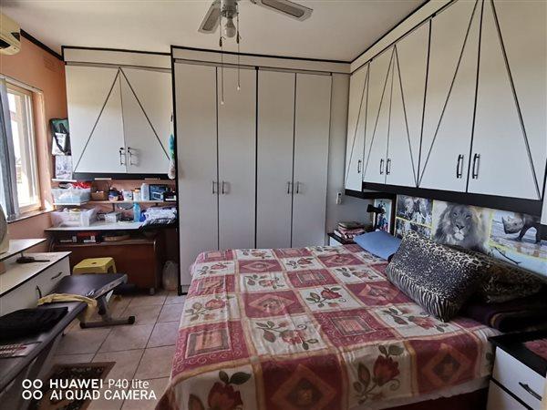 3 Bedroom Property for Sale in Brackenham KwaZulu-Natal