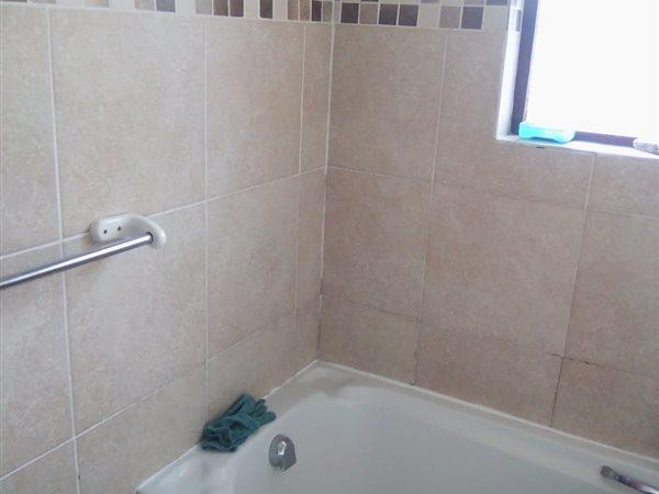 1 Bedroom Property for Sale in Brackenham KwaZulu-Natal