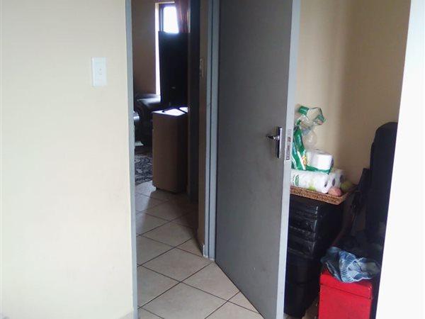 1 Bedroom Property for Sale in Brackenham KwaZulu-Natal