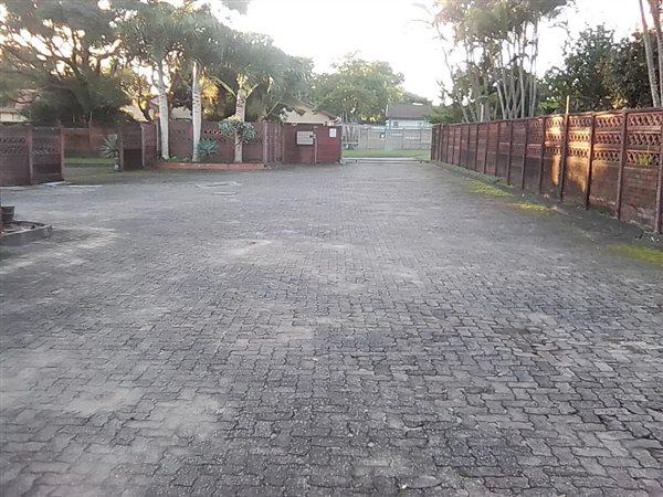 4 Bedroom Property for Sale in Meer En See KwaZulu-Natal