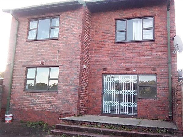 4 Bedroom Property for Sale in Meer En See KwaZulu-Natal