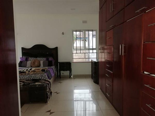 4 Bedroom Property for Sale in Meer En See KwaZulu-Natal