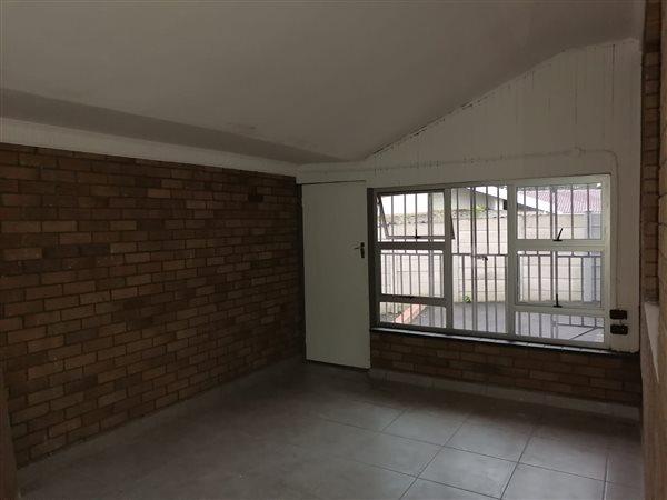 4 Bedroom Property for Sale in Meer En See KwaZulu-Natal