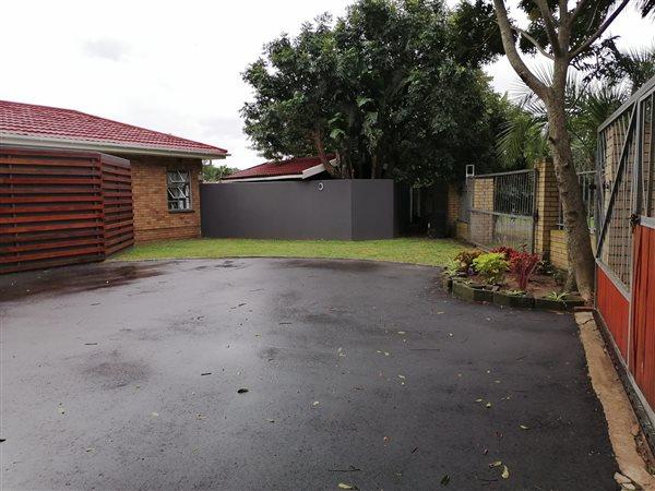 4 Bedroom Property for Sale in Meer En See KwaZulu-Natal