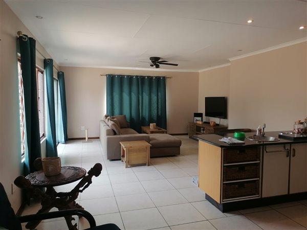 4 Bedroom Property for Sale in Veld En Vlei KwaZulu-Natal