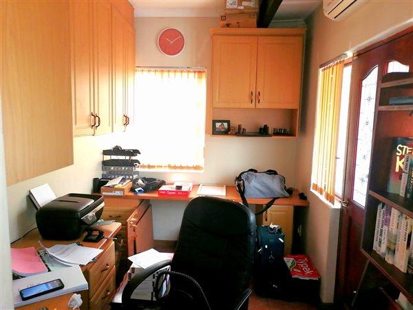 4 Bedroom Property for Sale in Veld En Vlei KwaZulu-Natal